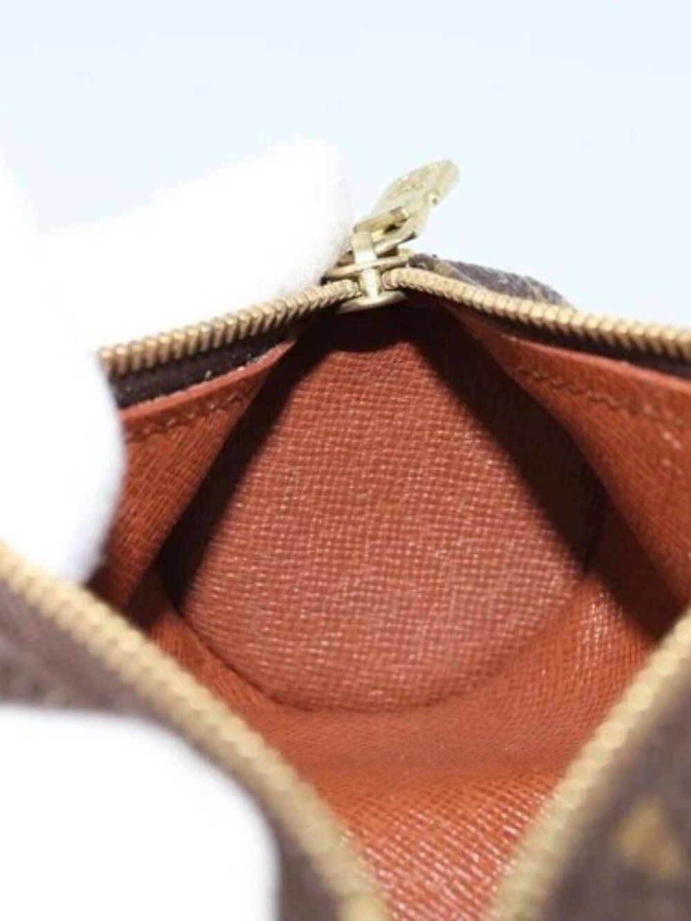 LOUIS VUITTON Monogram Papillon Pouch LV Auth 173144 - Picture 13 of 16